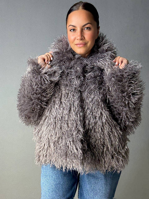 Шуба жіноча Lady Yep 10018 штучна під ламу з коміром коричнева, коричневий, M Київ - фото 19