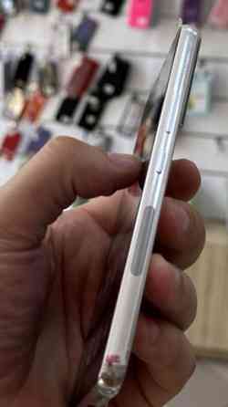 Смартфон: Samsung Galaxy S22 128Gb Silver Новый Киев