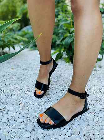 Loretta Жіночі босоніжки чорні з відкритим носком літні з екошкіри LORETTA Z118-1 Коломыя