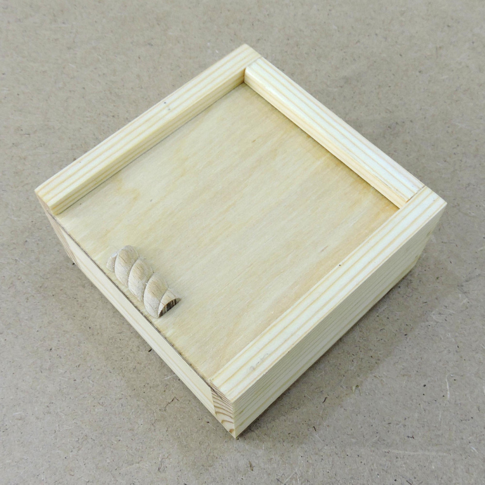 Подарочная коробка 