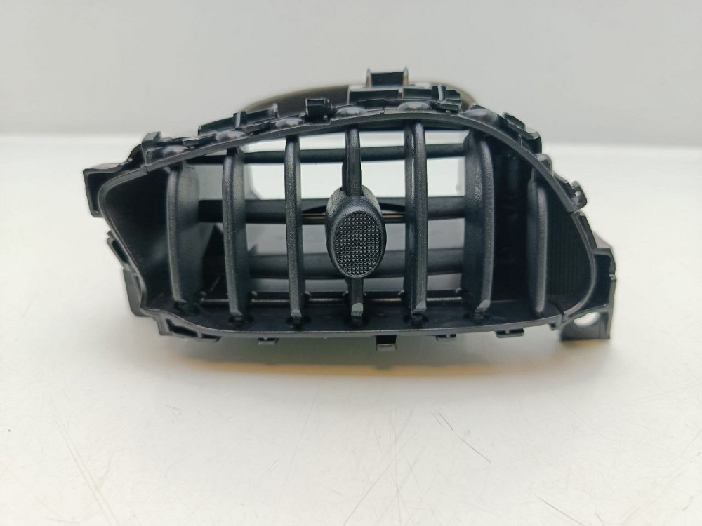 Дефлектор обдуву салону Nissan Juke (68751-1KE0A) Луцьк - фото 1