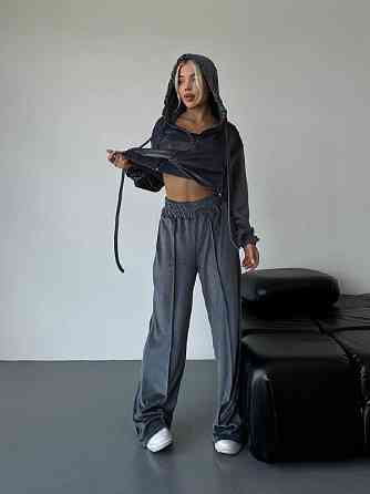 Женский прогулочный плюшевый костюм тройка: кофта топ и штаны велюр-плюш Графит, 42/44 Одесса