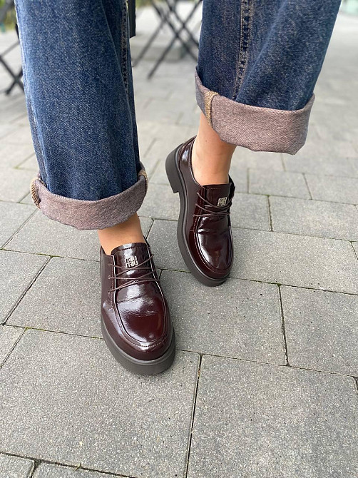 Notta bene Топсайдери жіночі з натуральної лакованої шкіри на низькому ходу шоколадні демісезон Коломия - фото 8