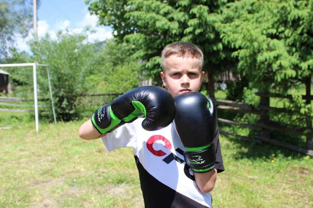 Боксерські рукавиці PowerPlay 3004 JR Classic Чорно-Зелені 6 унцій Кам'янське - фото 8