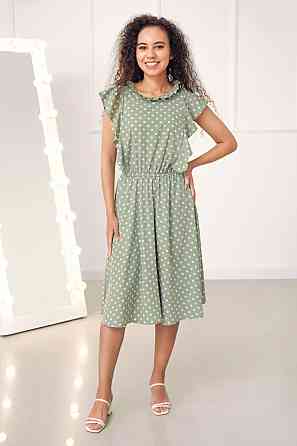 Платье в горошек с воланами 