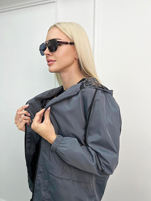 Жіноча вітровка на підкладці з капюшоном "Tysson" оптом | Норма і батал | Розпродаж моделі Київ - фото 7