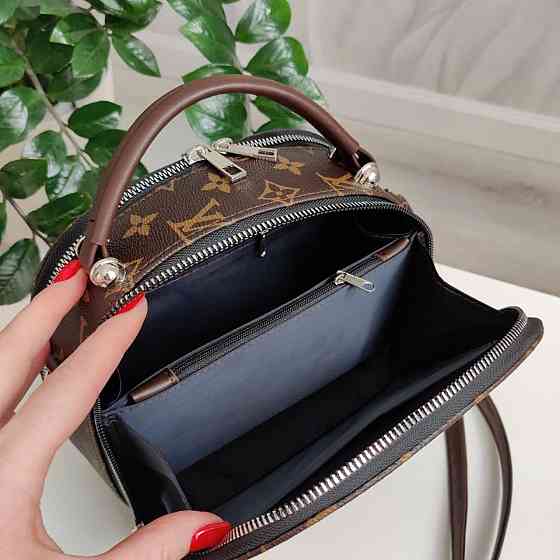 Брендова жіноча сумка. Жіноча сумка маленька через плече. Київ