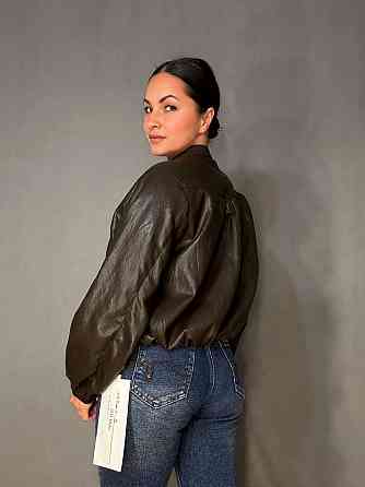 Куртка жіноча Ou Mai 3351 з екошкіри бомбер на блискавці комір-стійка оверсайз коричнева, коричневий, L Київ