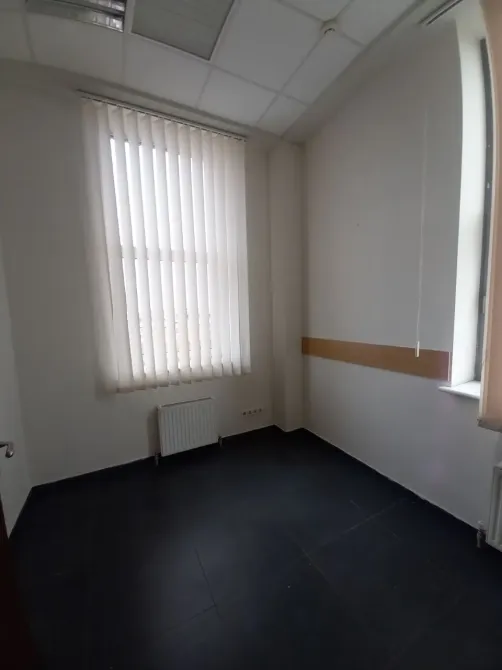 Офіси з гарним ремонтом, 6 поверх Самий центр міста (вул Шевченка) Зручне планування, просторі кімнати (див. план), свій туалет і комірки Дніпро - фото 13