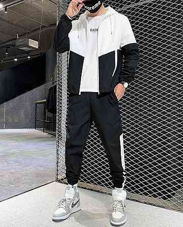 Легкий вітрозахисний костюм з водовідштовхувальної тканини зручний варіант для прогулянок і міста Львів