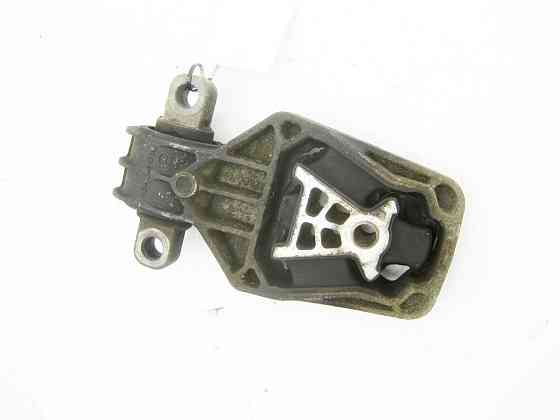 Mercedes-Benz  A2462401209 Подушка двигуна CLA Shooting Brake X117 CLA C117 GLA X156 A-class W176 B-class W242 B-class W246 Одеса