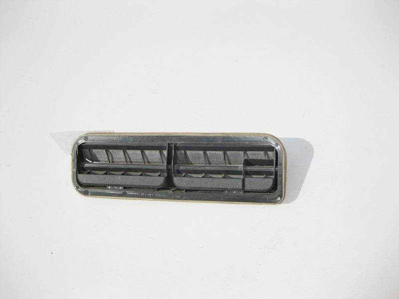 Mercedes-Benz  A2128300242 Вентиляційний клапан на задньому крилі C-Class W204 E-Class W212 C207 CLS C218 Одесса - изображение 2