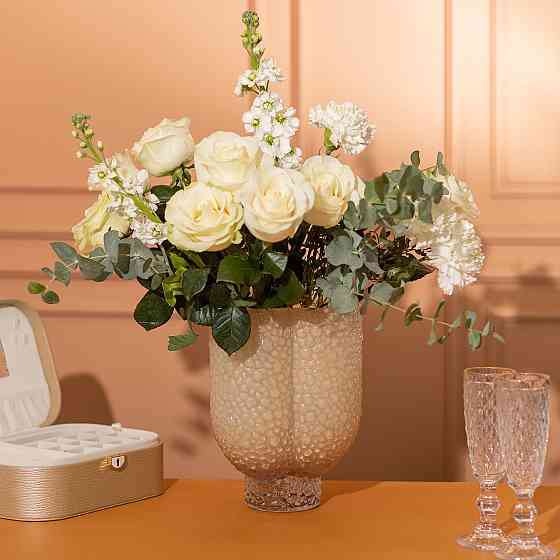 Flower Season Ваза декоративна 18.5х16х25 см для квітів скляна фігурна ваза з кольорового скла Коломия