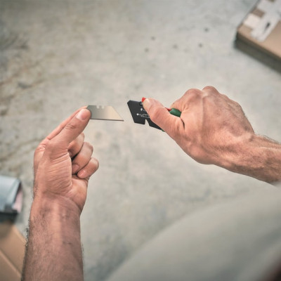 Нож монтажный Bosch строительный трапециевидный, корпус двухкомпонентный, 175x40x25мм (1.600.A03.2V7) Винница - изображение 3