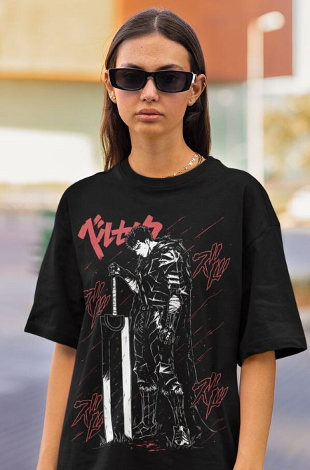 Футболка з аніме принтом Берсерк Гутс Скулл Кнігхт оверсайз (S/M/L) Чорний AnimeJ1043 Дніпро - фото 2