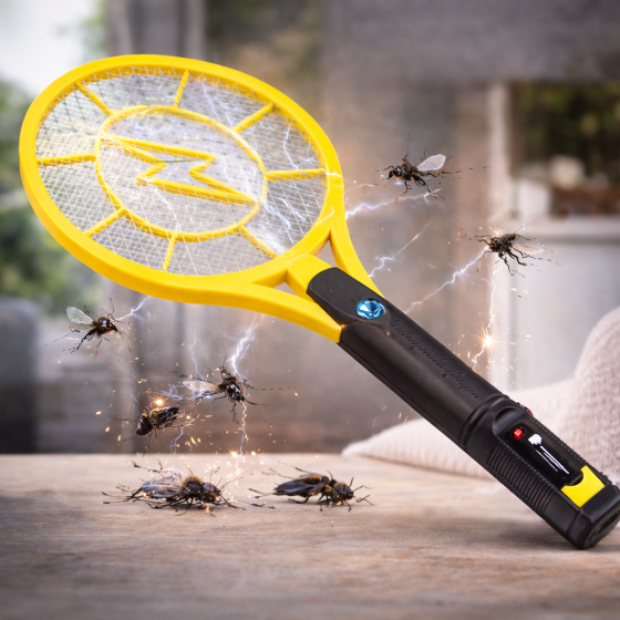 Электрическая мухобойка-ракетка от насекомых Bug Catcher 3500V на батарейках, ручной электронный уничтожитель мух и комаров, оранж Киев