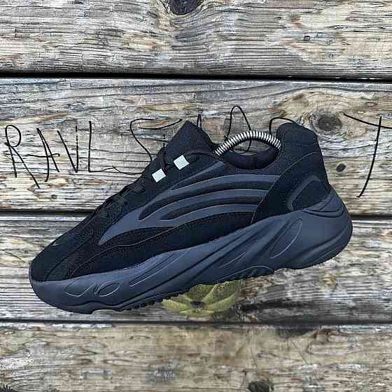 Термо Кроссовки Adidas Boost 700 Черные Мужские Адидас Замшевые Еврозима (размеры: 41,42,43,44,45,46) Днепр