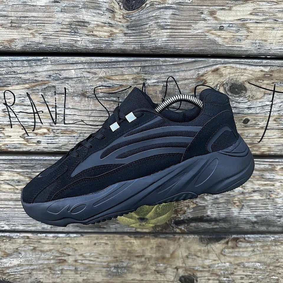 Термо Кросівки Adidas Boost 700 Чорні Чоловічі Адідас Замшеві Єврозима (розміри: 41,42,43,44,45,46) Дніпро - фото 4