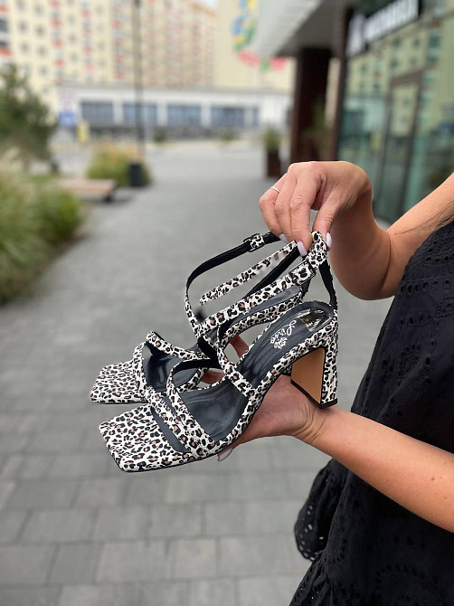 LIRIO Босоніжки жіночі леопардові з натуральної шкіри LIRIO L0275/8073-72 / Босоніжки з квадрат Коломыя - изображение 5