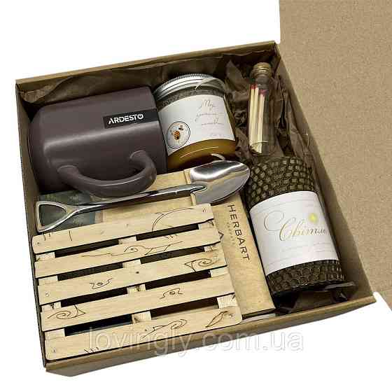 Подарунок для чоловіка, батька, друга або брата — чоловічий набір з чашкою, чаєм і медом Ірпінь