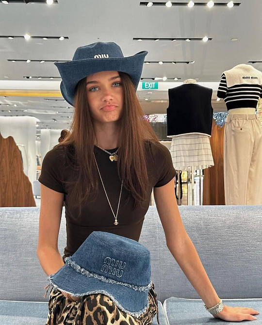 Жіноча базова футболка з коротким рукавом у стилі знімс із натуральної турецької віскози Шоколад Одеса - фото 3