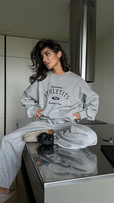 Жіночий теплий костюм двійка у спортивному стилі з накатом тринитка на флісі Одеса - фото 2