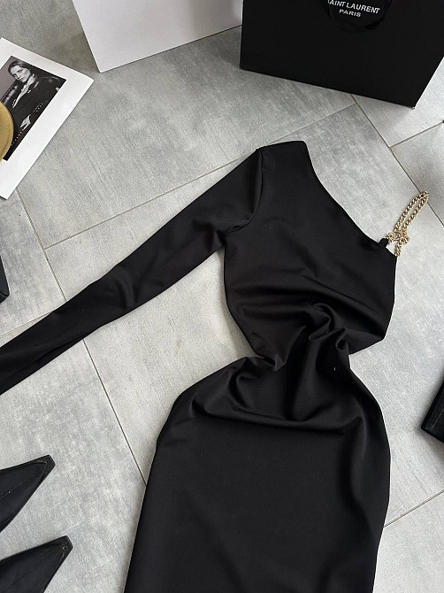 Жіноча елегантна святкова сукня з ланцюжком на спині еластичний мікродайвінг Одеса - фото 9