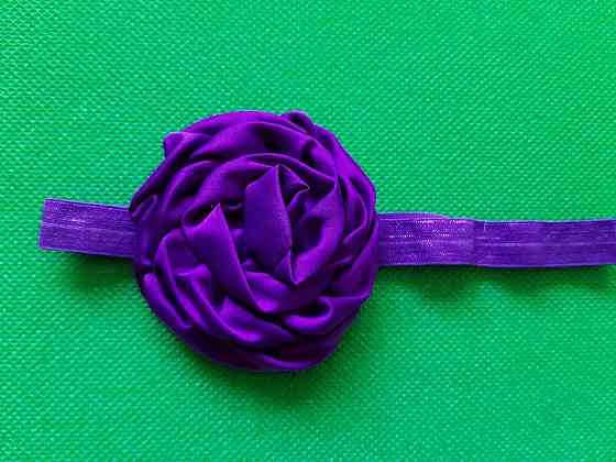 Пов'язка дитяча з трояндочкою фіолетова - квітка 8см, окружність 36-52см Київ