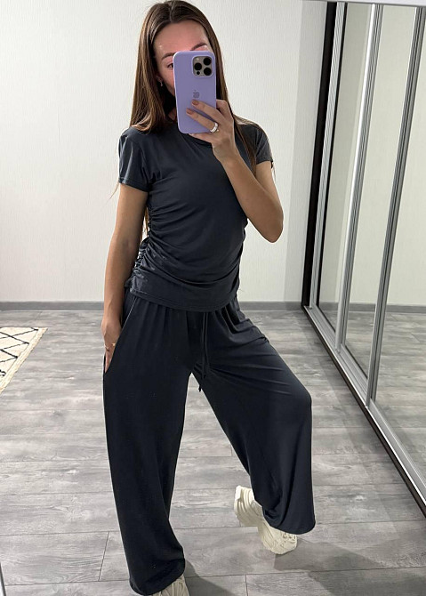 Жіночий прогулянковий оверсайз костюм двійка: футболка і штани віскоза Одеса - фото 5