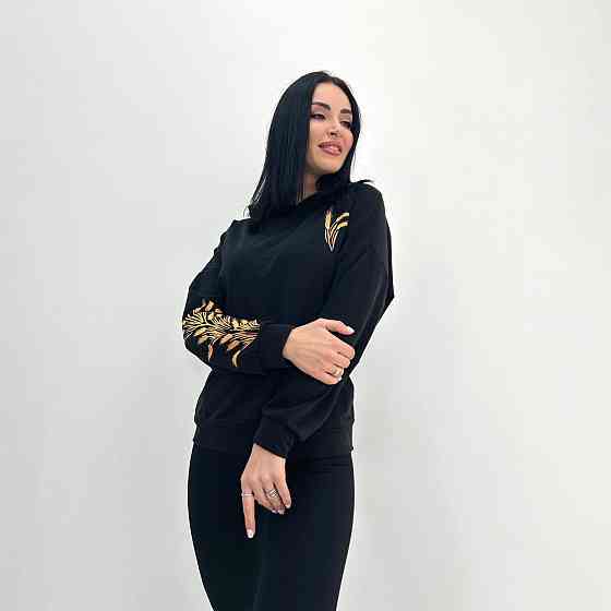 Демисезонный женский худи с принтом 