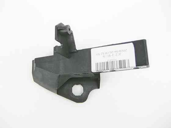 Mercedes-Benz  A2056203401 Новий пластиковий кронштейн лівої фари на підсилювачі переднього бампера C-Class W205 Одесса