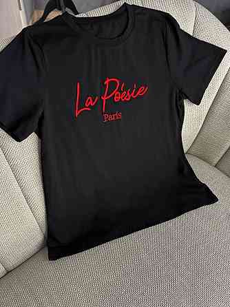 Футболка жіноча A-N 30103 базова з вишивкою La Poésie Paris однотонна, чорний, one size Київ