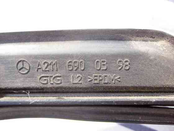 Mercedes-Benz  A2116901782 7167 Лівий молдинг лобового скла з гумою ущільнювача E-Class W211 Одесса