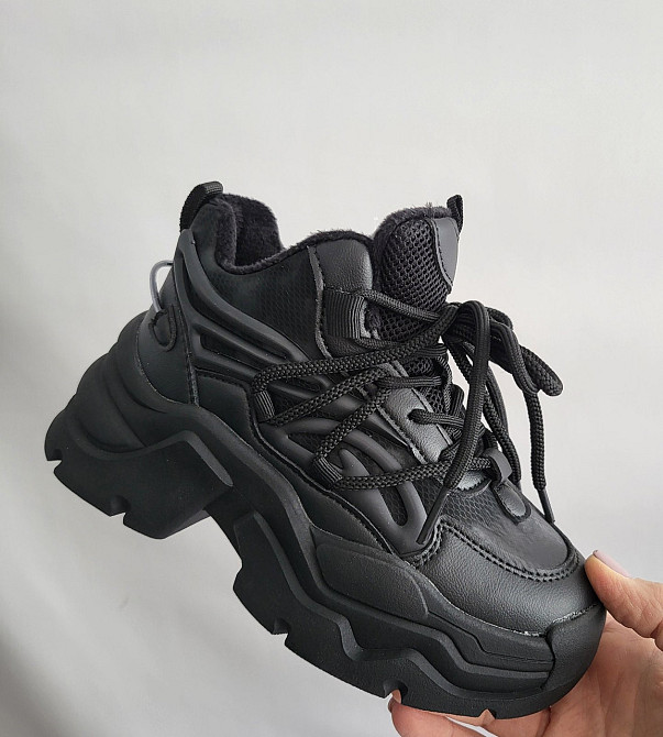 Кроссовки для девочки подростковые черные на флисе 32,33,34,35,37,38 Николаев - изображение 1