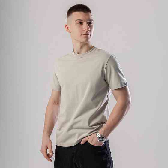 Футболка чоловіча однотонна світло-оливкова Pobedov Peremoga Київ