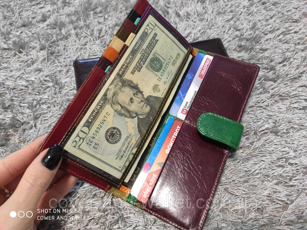 Містка жіноча шкіряна кредитниця на багато карток зеленого кольору Guxilai Київ - фото 5