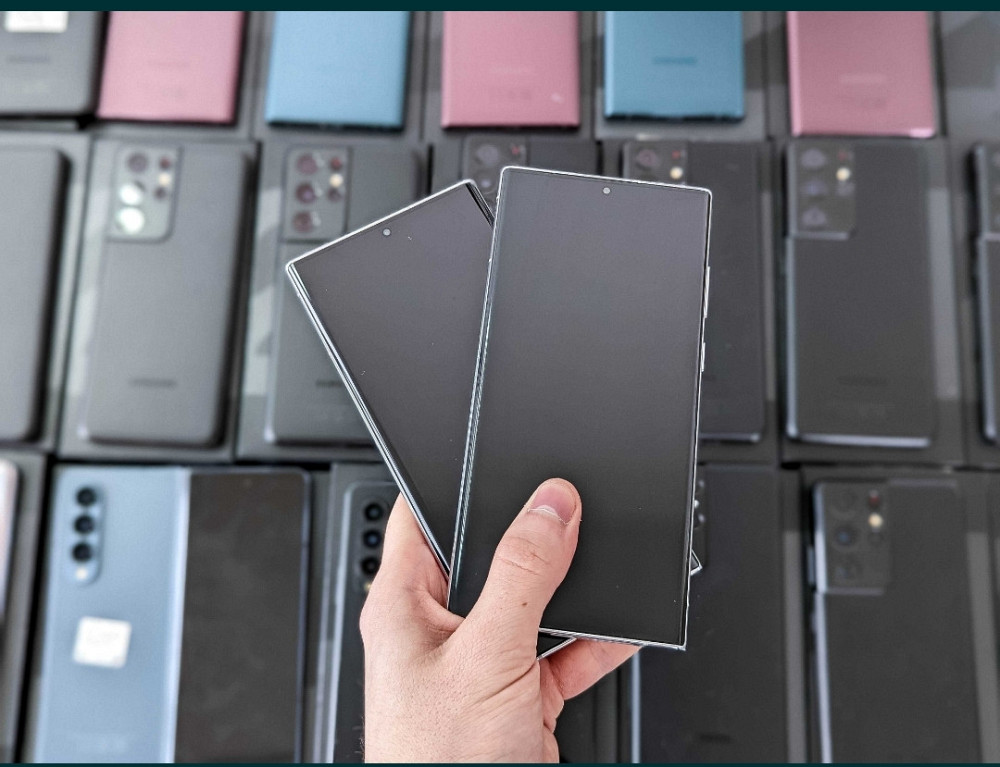 Смартфон Samsung Galaxy S22 Ultra 12/256Gb Phantom White /Black/Green Київ - фото 7