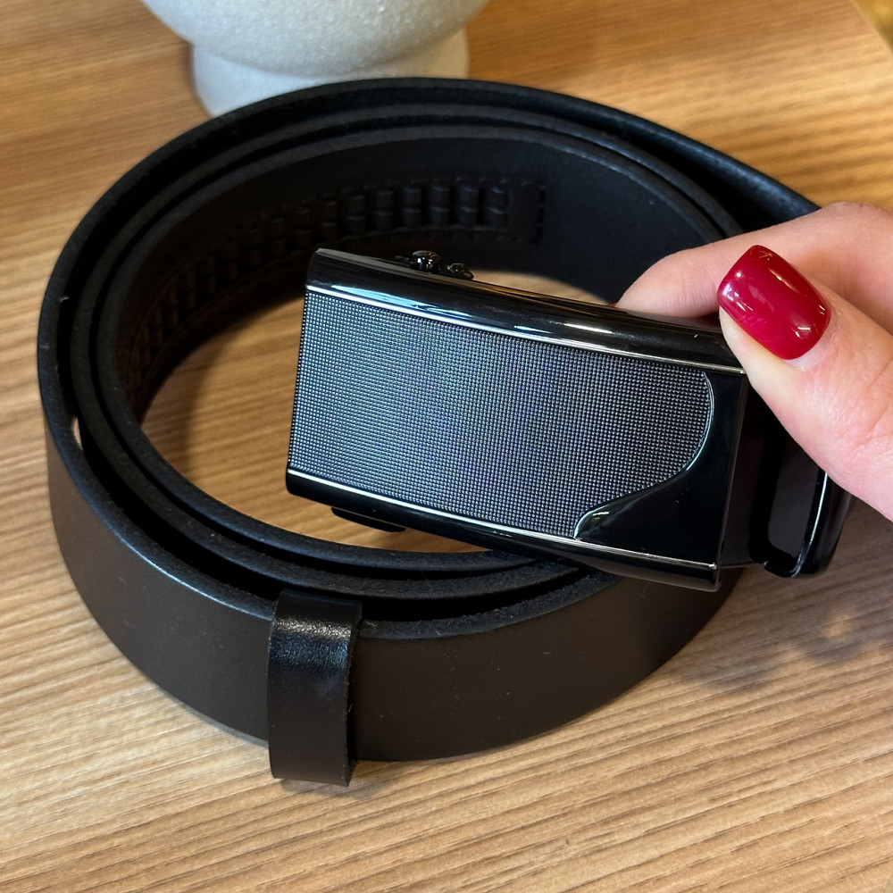 Мужской кожаный ремень с пряжкой автомат 8490 Киев - изображение 1