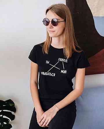 Чорна жіноча футболка з малюнком Чернівці