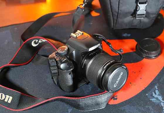 Зеркальный фотоаппарат Canon EOS 450D Зеркалка.Комплект. Б\У Киев