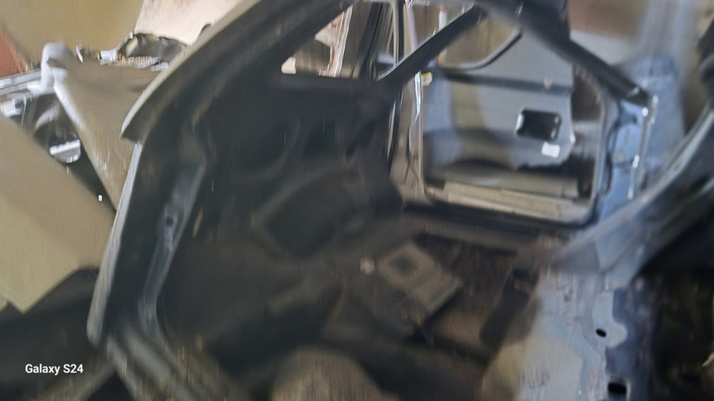 Задняя левая четверть Mitsubishi Pajero Wagon 2007–2020 (оригинал) Киев - изображение 2