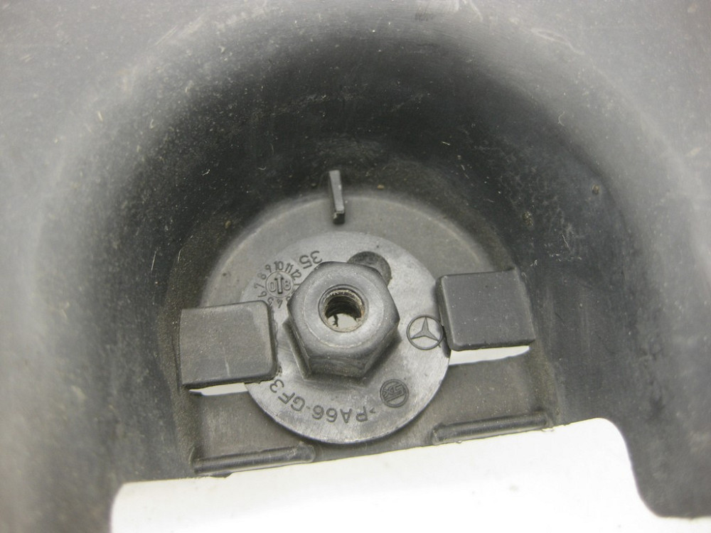 Mercedes-Benz  A2126100008 Захист днища багажника правий E-Class W212 Одесса - изображение 9