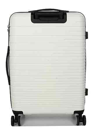 Чемодан полипропиленовый SNOWBALL MADISSON 33703 средний 66 см белый Киев