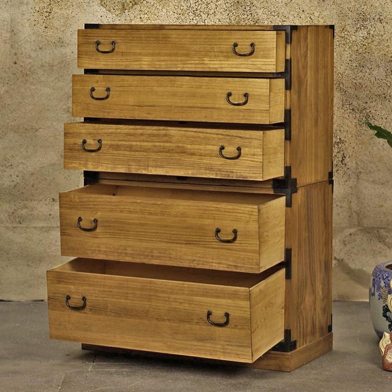 Комод тансу 