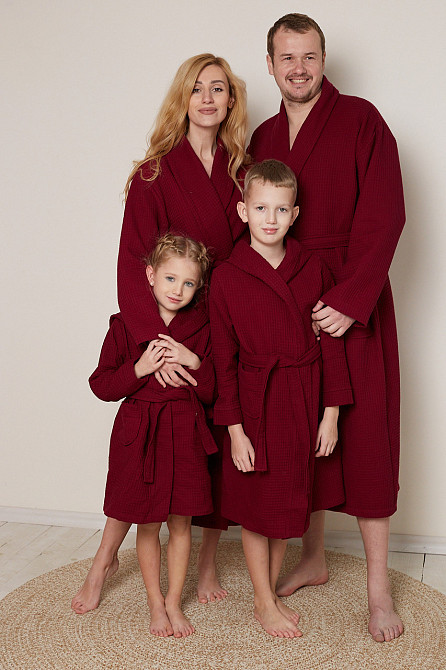 Халат детский вафельный Ideal Textile с капюшоном бордовый (56860675) Черновцы - изображение 3