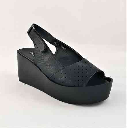 Жіночі Сандалі Босоножки на Танкетці Платформа Чорні Літні (розміри: 37,39) - 24-1 Дніпро