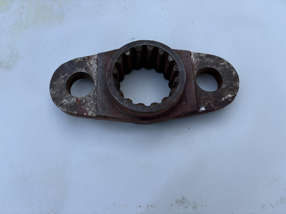 Вилка тягова 02.1213.002 встановлення насоса 09.1213.000 екскаватора ЕВ-4421. Харків - фото 1