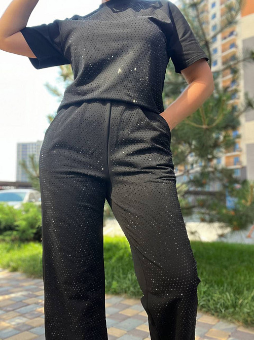 Костюм женский YUJIE YISHANG 7162 камни футболка удлиненная цифра 5 брюки ровные от бедра черный, черный, L Киев - изображение 2