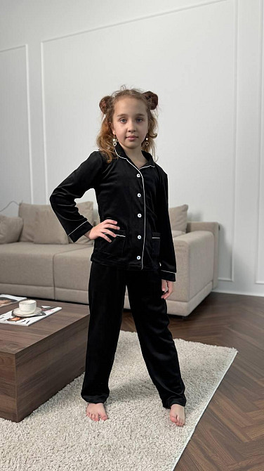 Дитяча велюрова тепла піжама дві кишені Чорний 146-152 Харків - фото 1