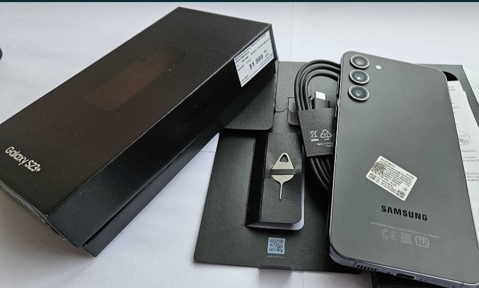 Смартфон Samsung Galaxy S23 Plus 8/512 GB Phantom Black SM-S916-DS Dual SIM Киев - изображение 7